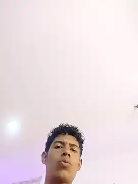 Kyros_leonidas' Live XXX Chat