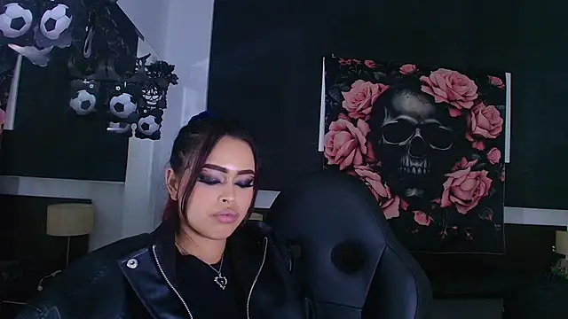EvaaFoxxy1のライブXXXチャット
