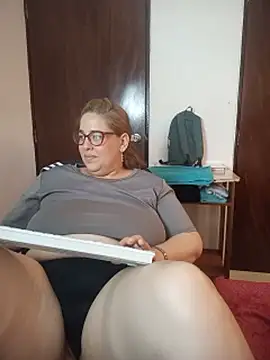 Kataleyamilf69_'s Live XXX Chat