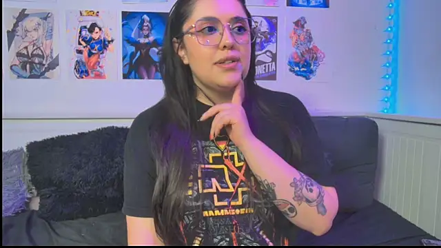 snowblack_'s Live XXX Chat