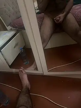 dragon_ndragos Adlı Modelin Canlı XXX Sohbeti