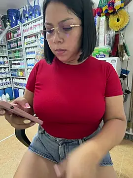 Chat +18 de ISABELLA__LUNA ao vivo