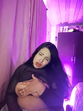 stephy_sandrelli Adlı Modelin Canlı XXX Sohbeti