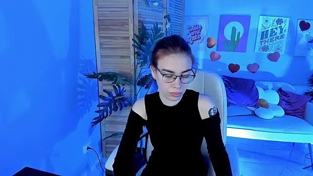 SeraphineDuskryn Live XXX Chat