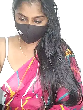 Živý XXX chat Tamil_Azhaghi