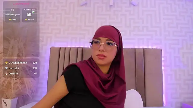 Chatroom XXX en direct de naishaa_