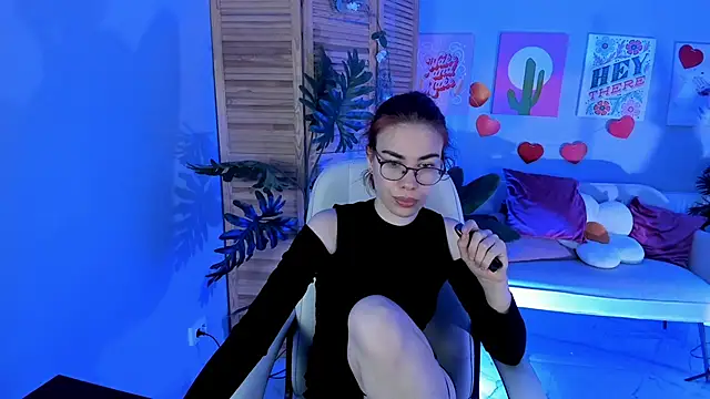 دردشة SeraphineDuskryn الجنسية المباشرة