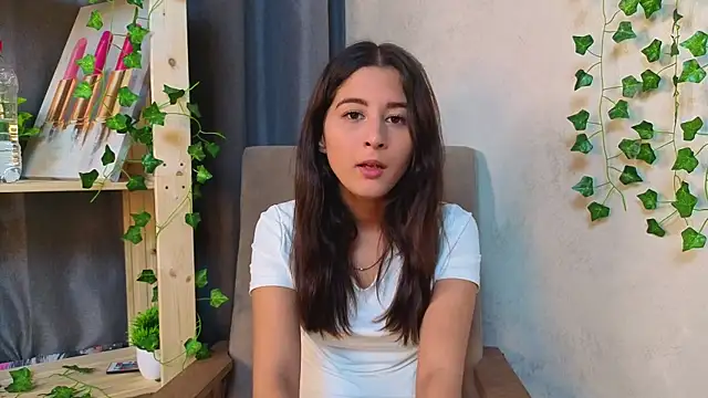 JasminKitany XXX чат на живо