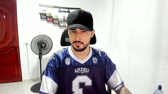 DmitriSanders Chat XXX live