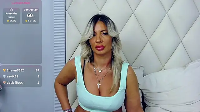 GinaBear Webcam show
