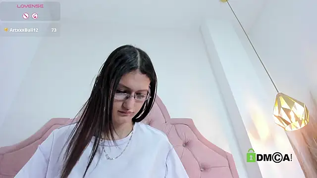 Caroline_daring's Live XXX Chat