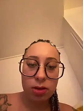 Chat XXX ao vivo de queenlo_xxx