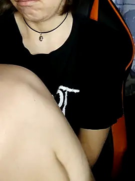 Chat XXX en directo de Aashikalaa