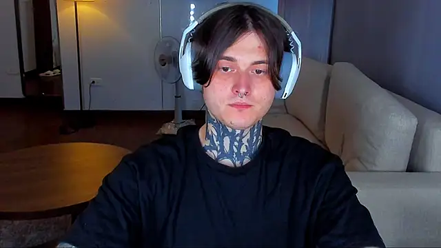 _torfin_ live XXX chat