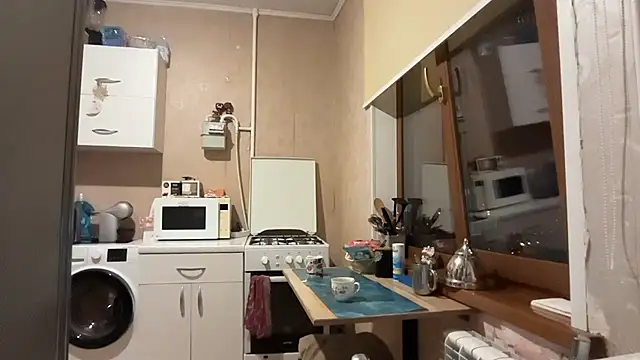 XXX chat uživo modela AngelJeni