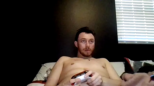 Chat XXX en directo de Mikecloudyhawk
