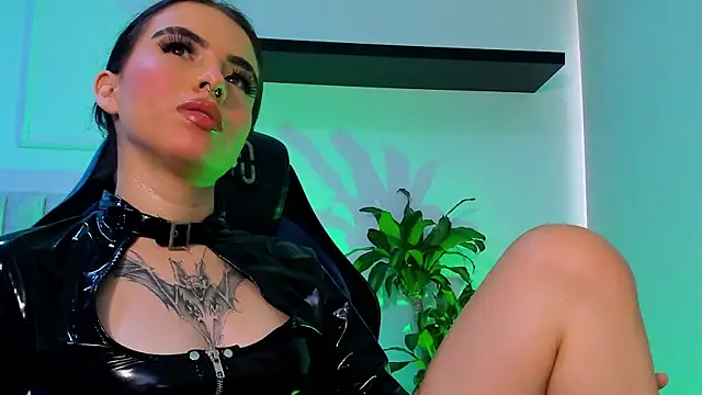 isabella_hv's Live XXX Chat