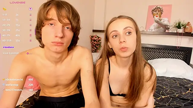 צ'אט XXX בשידור חי של 4u4Love