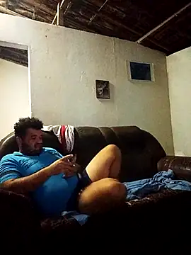 tarra122 Adlı Modelin Canlı XXX Sohbeti