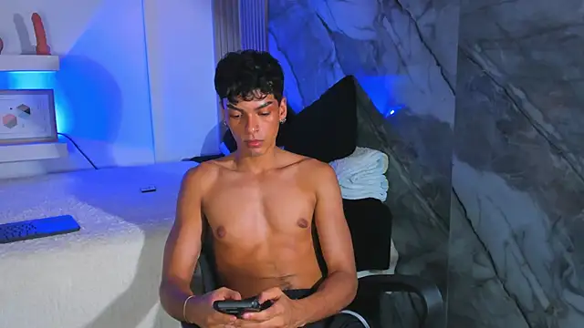 Chatroom XXX en direct de AlexLaurent