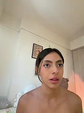ZaraLuuv Chat XXX live