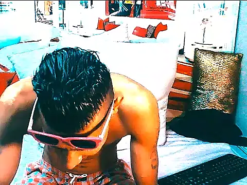IndianSavageMale 라이브 XXX 채팅