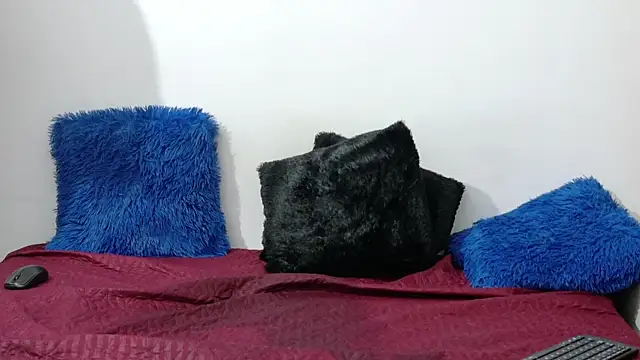 Chat +18 de cameronsilverman ao vivo