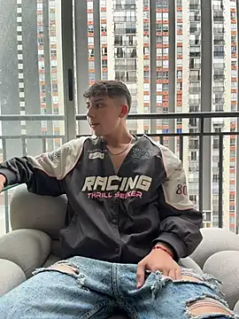 OLIVER_K Live XXX-Chat