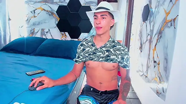Goldendesirexx Live XXX-chat