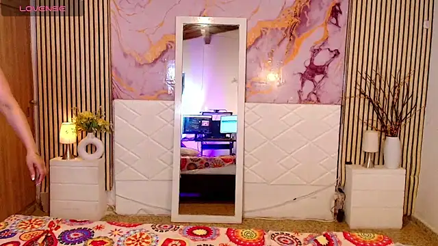 Chat +18 de IvyShine7 ao vivo