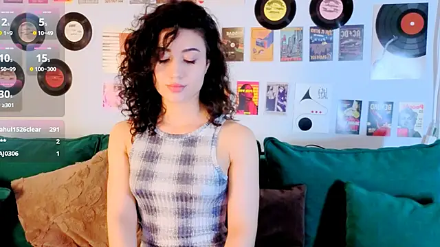 Maya_Rogerss Chat XXX in diretta