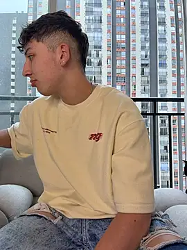 OLIVER_K – Naživo XXX chat