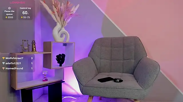 meloddy_rouss_'s Live XXX Chat
