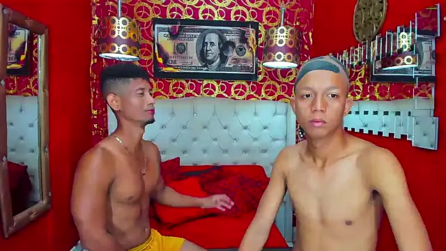 PEINBOYS Live XXX Chat