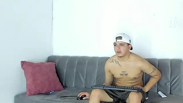 percy_scorpion Live XXX-Chat
