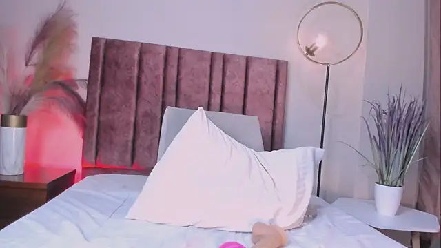 AnnaDenver Chat XXX live
