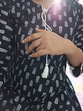 Tanha18 XXX чат на живо