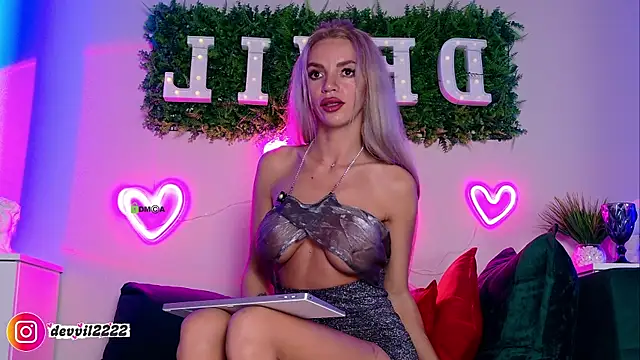 Devvil2222's Live XXX Chat