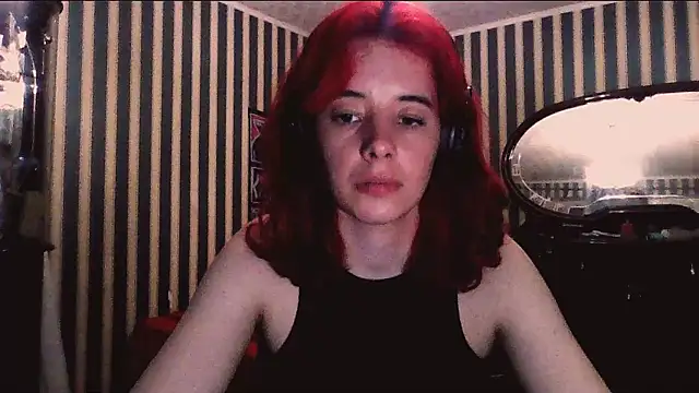 Chat +18 de amberrrdolll_ ao vivo