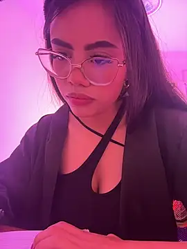 Chat +18 de Susan_Voltaire ao vivo