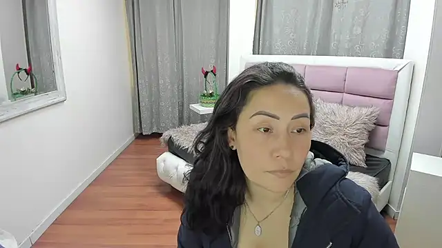 Chat +18 de gaby_trent ao vivo