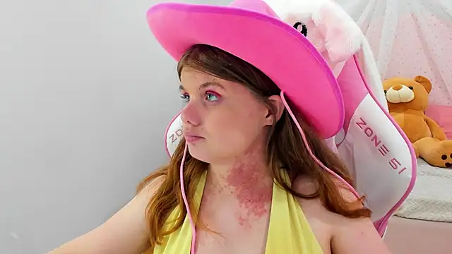 ChloeHalses – Naživo XXX chat