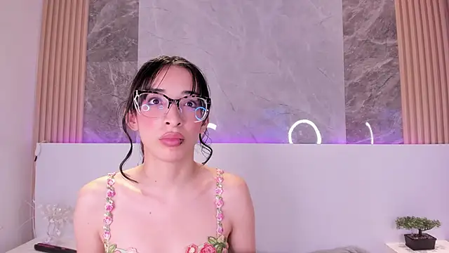 Živý XXX chat EmiliaBell_