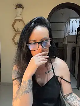 AndreaValencia 라이브 XXX 채팅