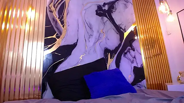 XXX chat uživo modela OliverMorgan66