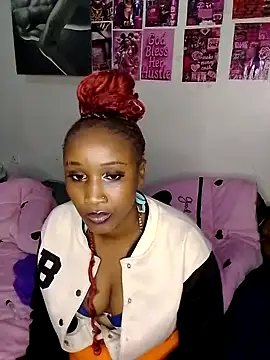 ChixieSpiffy's Live XXX Chat