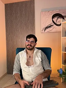 Онлайн чат XXX DomBoy_