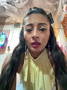 Chat +18 de IsabellaMariet ao vivo