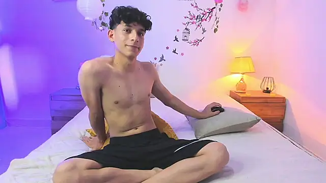 Alazbel8's Live XXX Chat