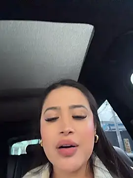 Онлайн чат XXX Sara_fun